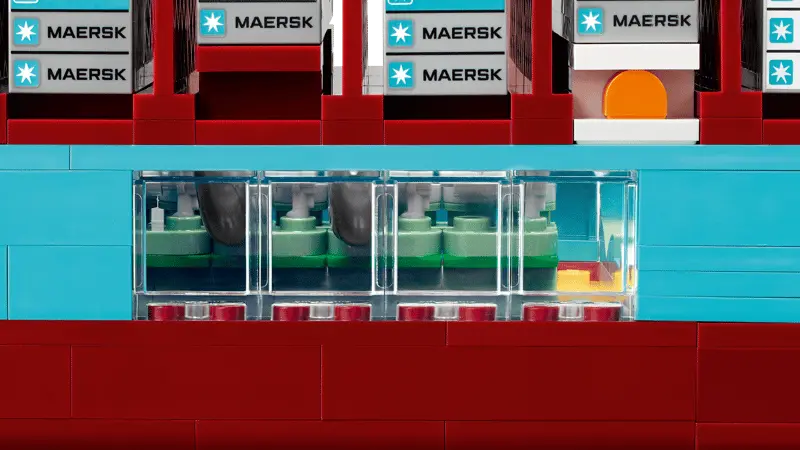 LEGO Maersk Dual-Fuel Container Vessel 40955