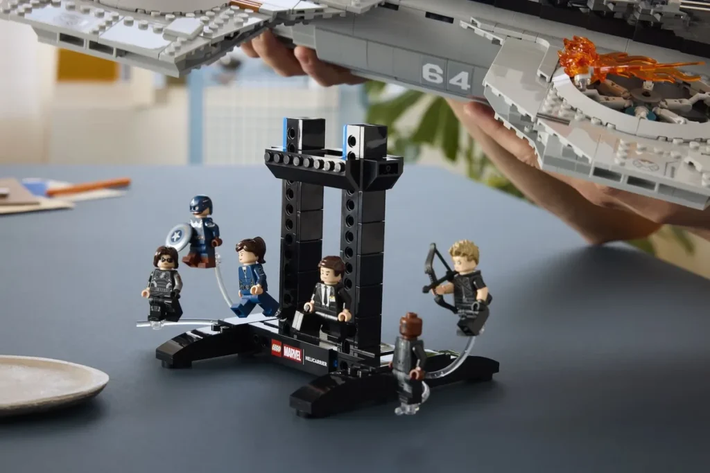LEGO Marvel 76354 S.H.I.E.L.D. Helicarrier