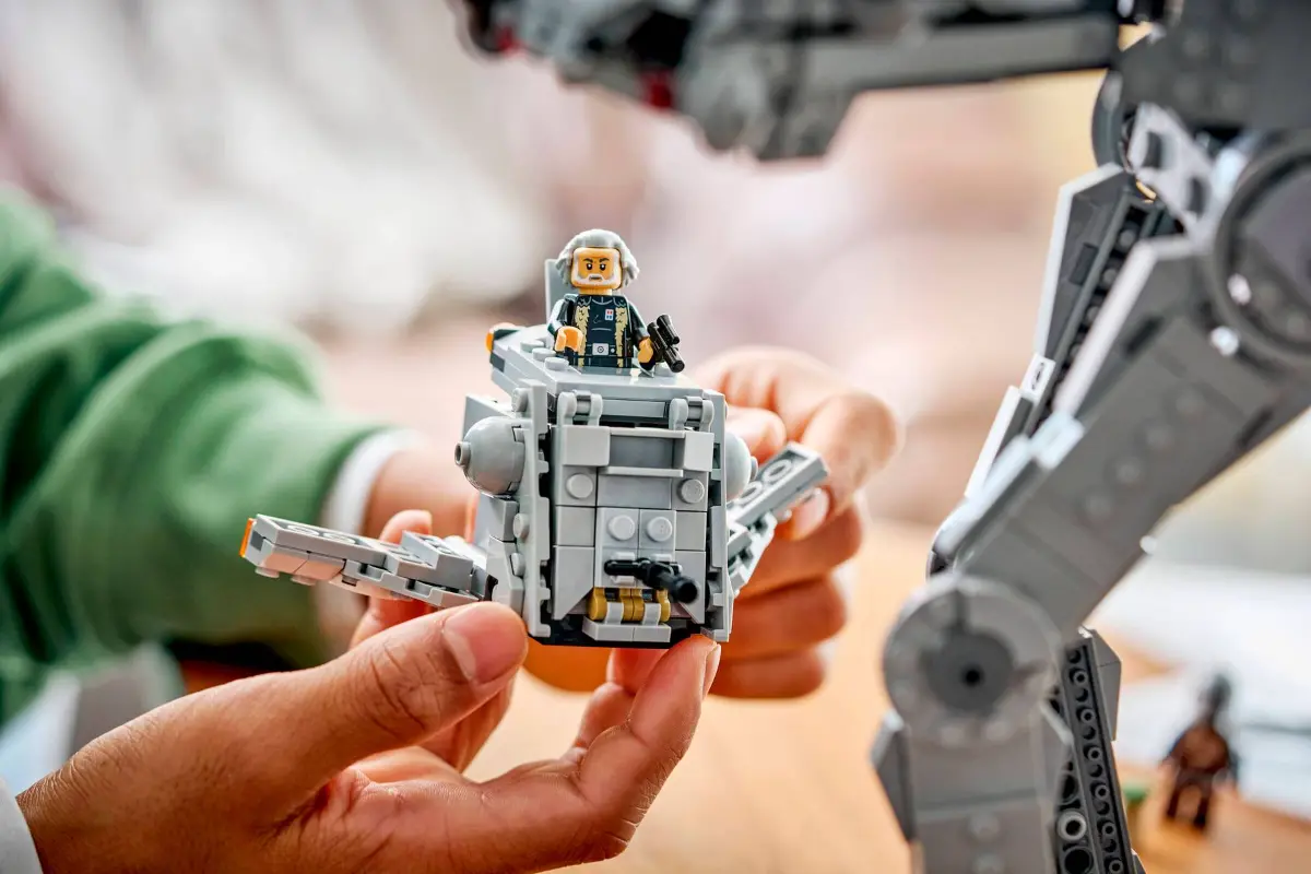 LEGO 75454 AT-AT del Remanente Imperial con INT-4 04