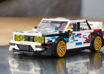 LEGO 77263 BMW M3 (E30): el clásico de los touring cars llega a Speed Champions 28 LEGO 77263 Speed Champions BMW M3 E30
