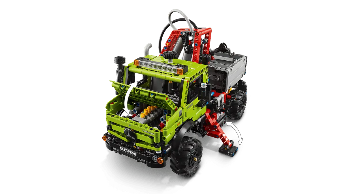 Novedades LEGO Technic junio 2026: Fast and Furious, Bugatti y la vuelta del Unimog 20 LEGO Technic 42242 Mercedes-Benz Unimog U 5023 con Grúa 05