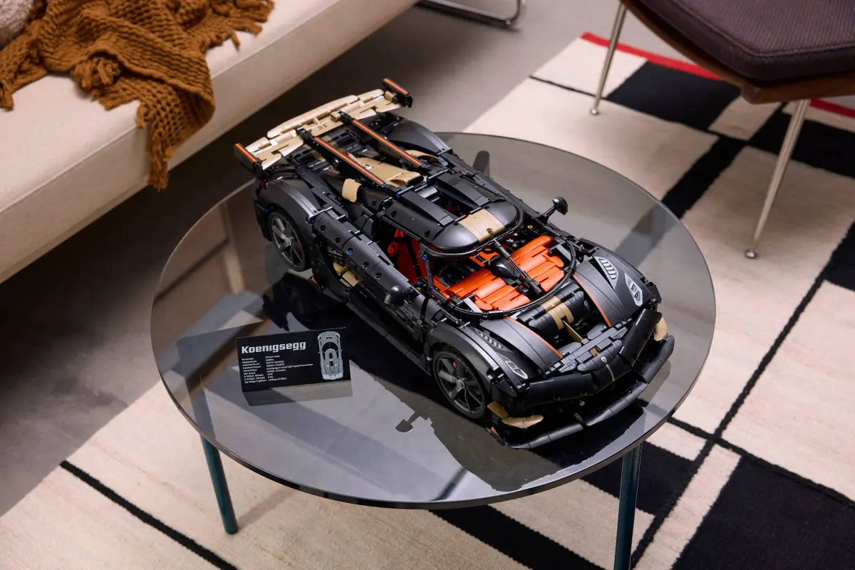 LEGO Technic 42232 Koenigsegg Sadair’s Spear 04