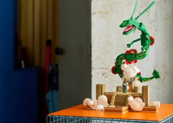 72168 LEGO Pokémon Rayquaza y minifigura Tristana