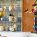 LEGO Ideas 21372 La Catrina, figura de esqueleto con sombrero de flores de cempasúchil y mariposa monarca
