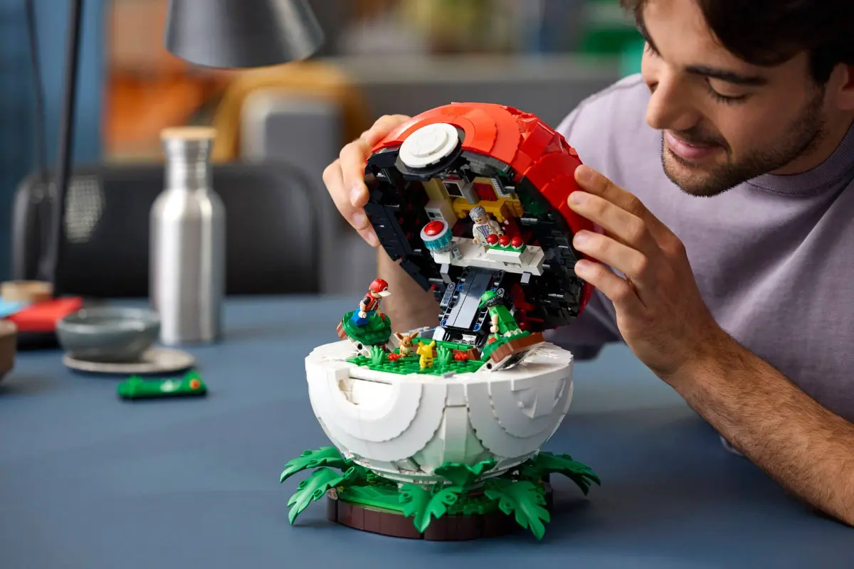 LEGO 72154 Poké Ball: Grandes Momentos del Entrenador 05