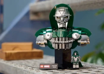 LEGO 76345 Busto del Doctor Doom, set coleccionable Marvel para adultos