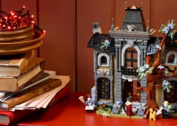 LEGO ICONS 11383 Mansión de la Alcaldesa - Colección Valle Medianoche